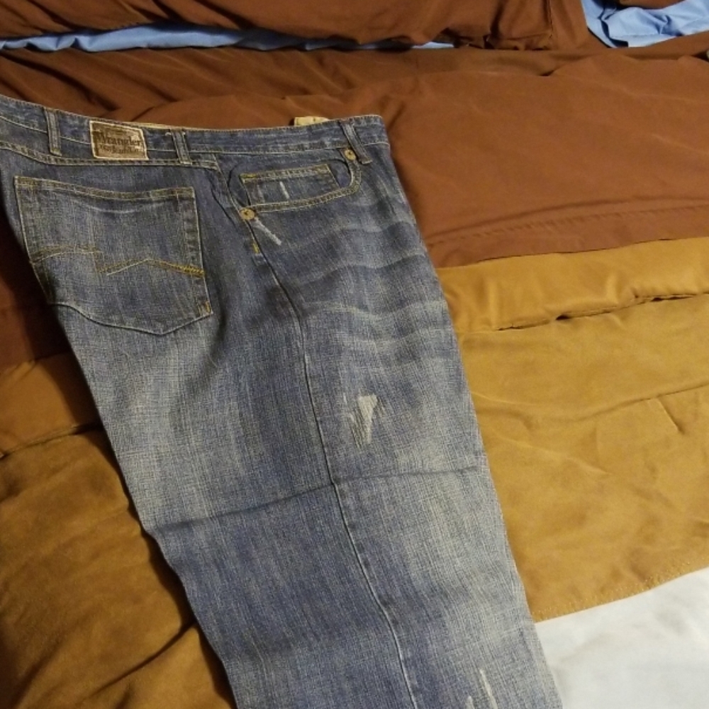 Pants - Picture 2 of 3